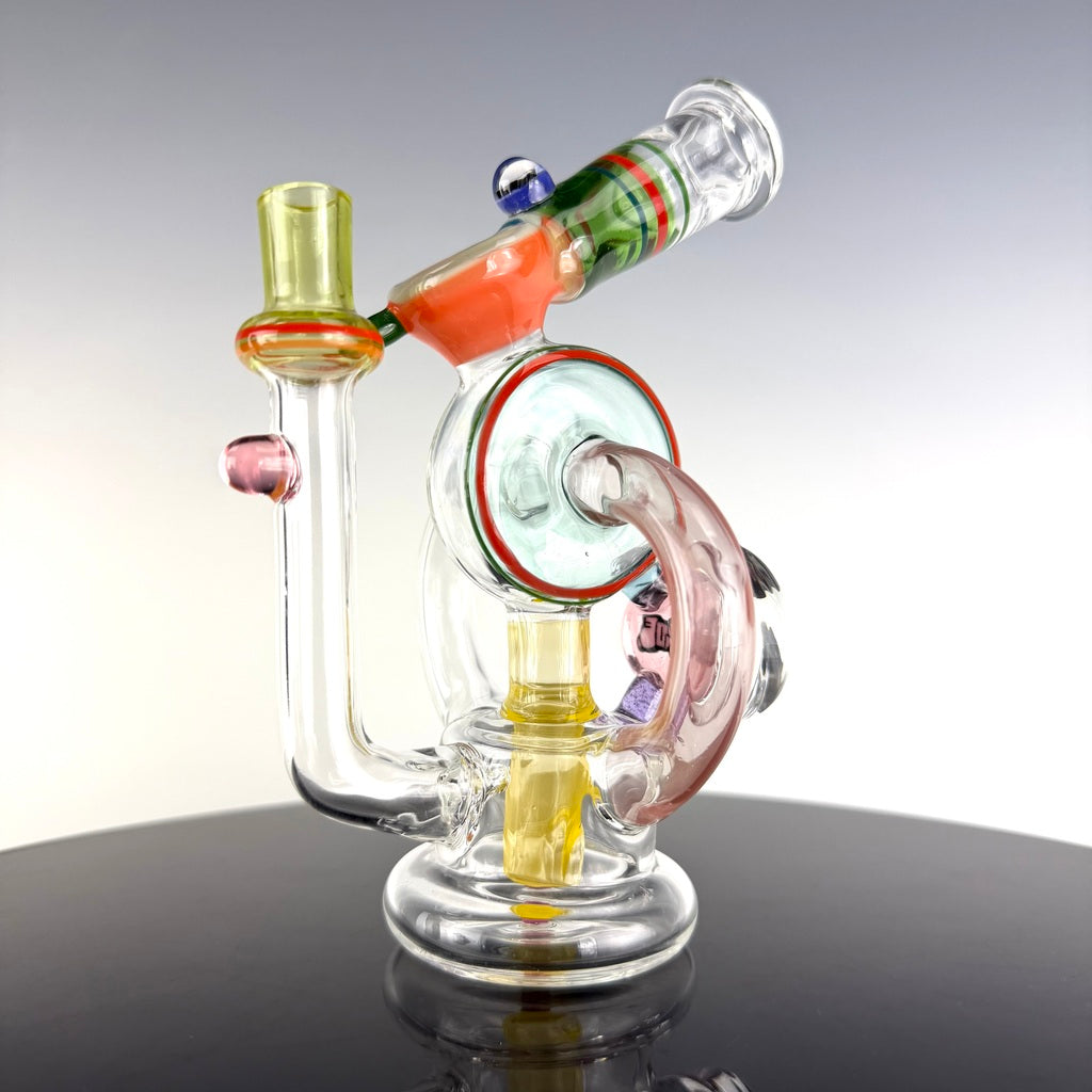 Groe Multicolor Hydrogen Collider