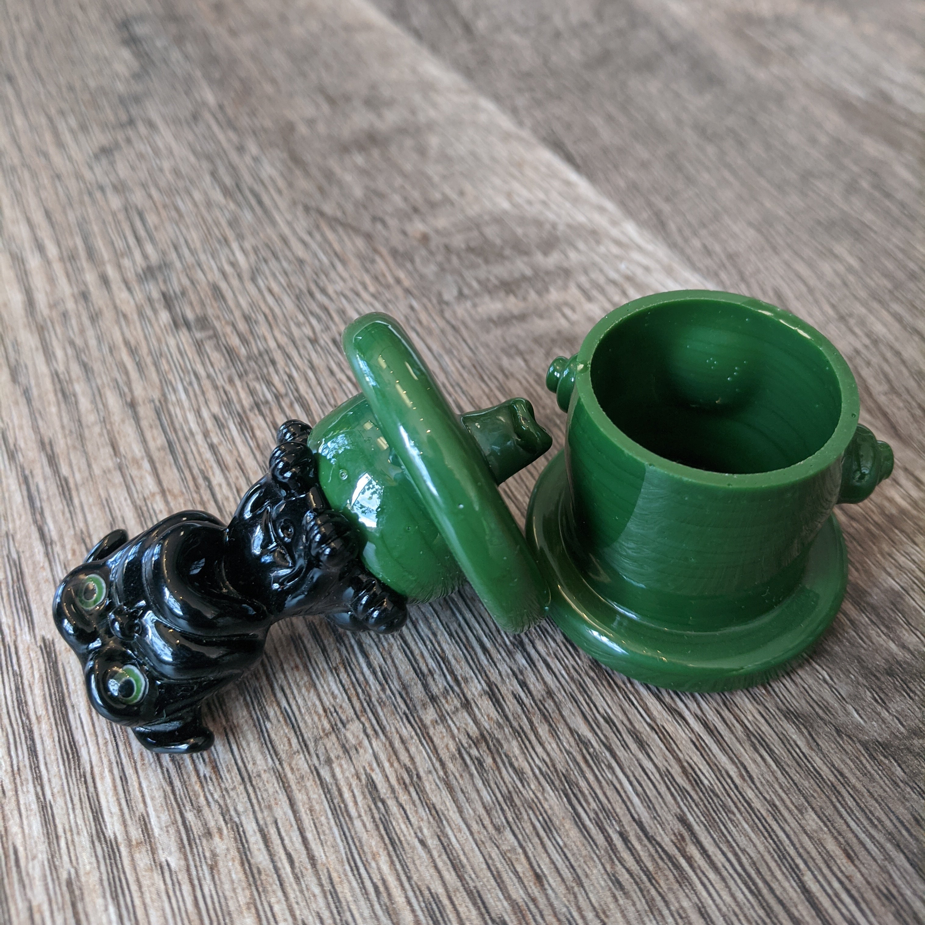 Swanny Hydrant Cap Set