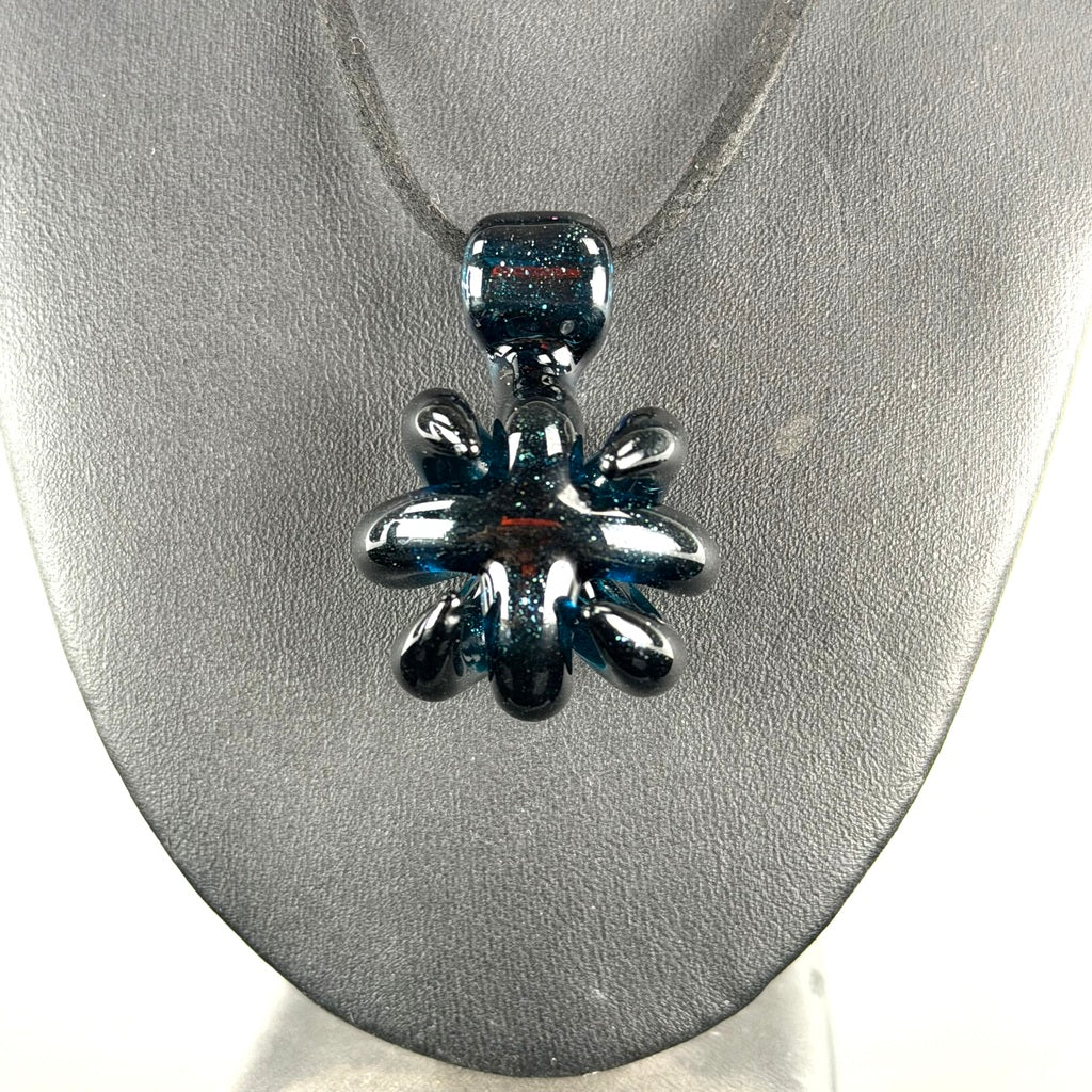 Yent Glass Pendant