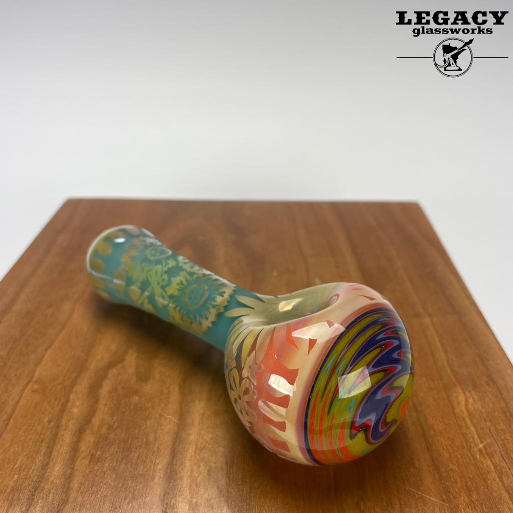 Liberty WigWag Cap 2Tone Carved Spoons